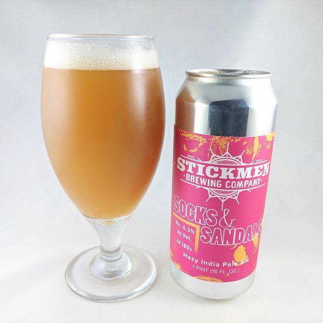 ———————————– Beer: Socks and Sandals Style: IPA ABV: 6.3% IBU: 44 Hops: Citra, Summit, Mosaic, Rakau ———————————– Brewery: Stickmen Brewing Company – Lake Oswego, OR Brewery IG: @stickmenbrewery ———————————– Rating: 3.5/5 Notes: Peachy but not in any sort of overpowering way but to be honest I wish it was more peachy. It’s good but lacking in fruity flavor. High hopes for Stickmen and looking forward to seeing more of their beers soon. ———————————– #stickmenbrewing #stickmenbrewery #beer #thebeersbeer #beers #cheers #brewery #brew #beersoftheworld #hophead #hops #microbrew #drinkbeer #hazy #haze #brewposts