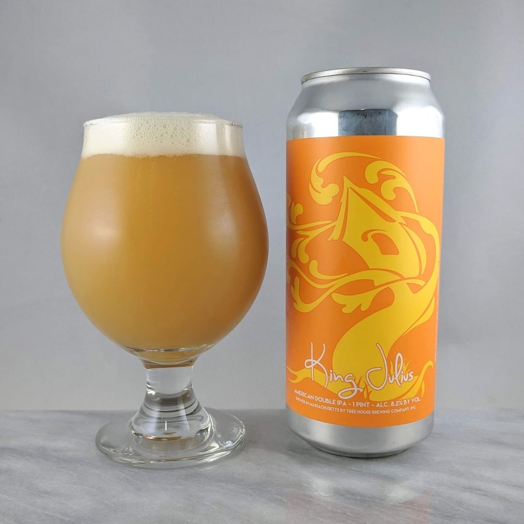 Beer: King Julius
Style: IPA
ABV: 8.2%
IBU: 85
Hops: ?
———————————–
Brewery: Tree House Brewing Company – Charlton, MA
Brewery IG: @treehousebrewco
———————————–
Rating: 4.5/5
Notes: Mmmm. Straight up orange juice. Smooth, easy to drink, super crushable, no bitterness, and the sweetness is right on point. Very solid. When I first started drinking hazys I saw this guy as the top rated hazy but I wonder how this would compare to older versions. I’m not the guy to answer that but I’m glad I got to try it.
Can art: Standard Treehouse design.
Drinkage: Fresh! 7 days after date on can. ———————————–