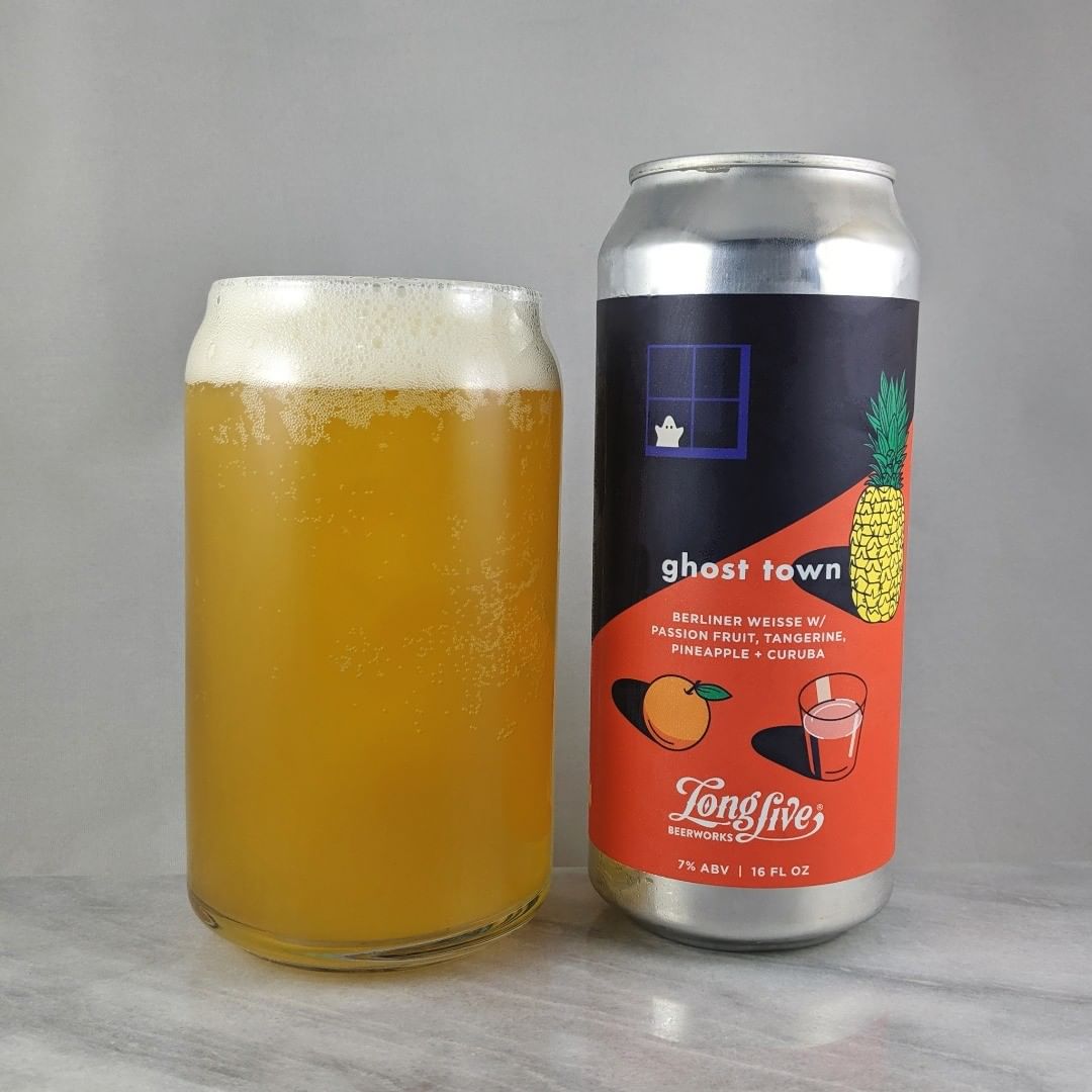 ????: Ghost Town
?????: Sour
???: 7%
???: –
????: –
———————————–
???????: Long Live Beerworks – Providence, RI
??????? ??: @longlivebeerworks
———————————–
??????: 4.25/5
?????: This is tasty. Fruity and sweet. The passion fruit stands out the most to me but there’s other great flavors in there. Not fully sure what curuba is bit it looks like a banana passion fruit. Interesting. 
??? ???: Nice Halloween theme. 
????????: No date on can. ———————————–